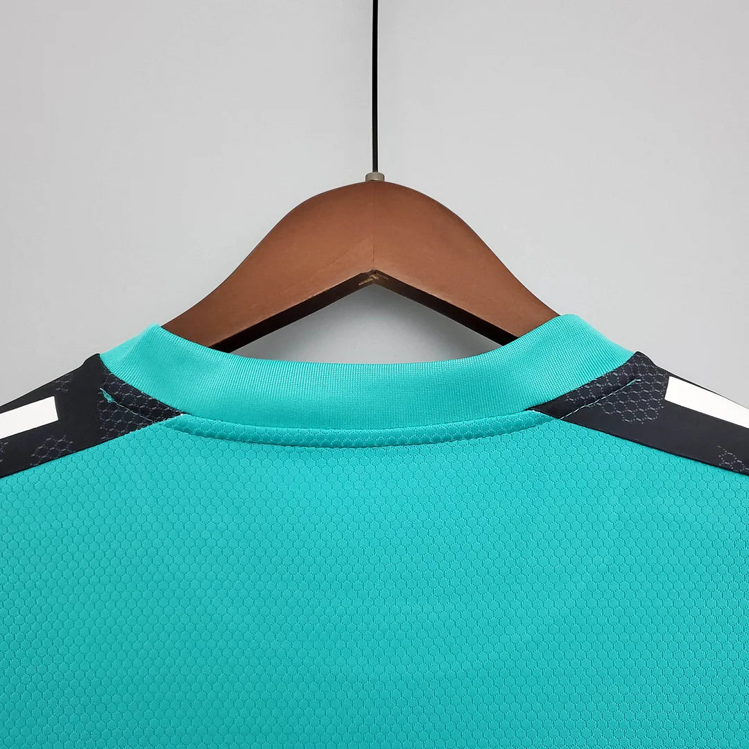 Real Madrid 21/22 Training Kit Black