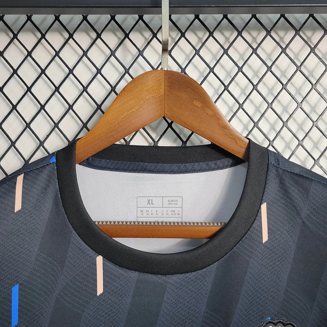 Manchester United 22/23 Training Kit Black