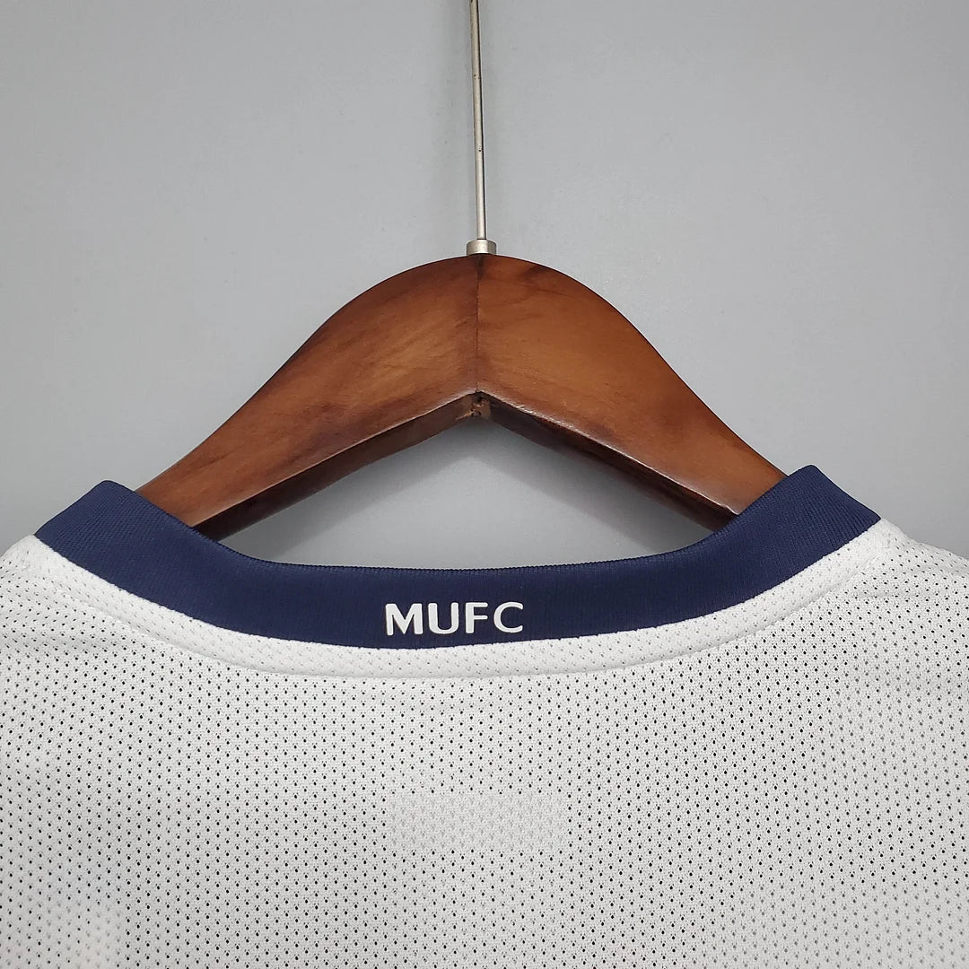 Manchester United 2008/2009 Retro Away Kit