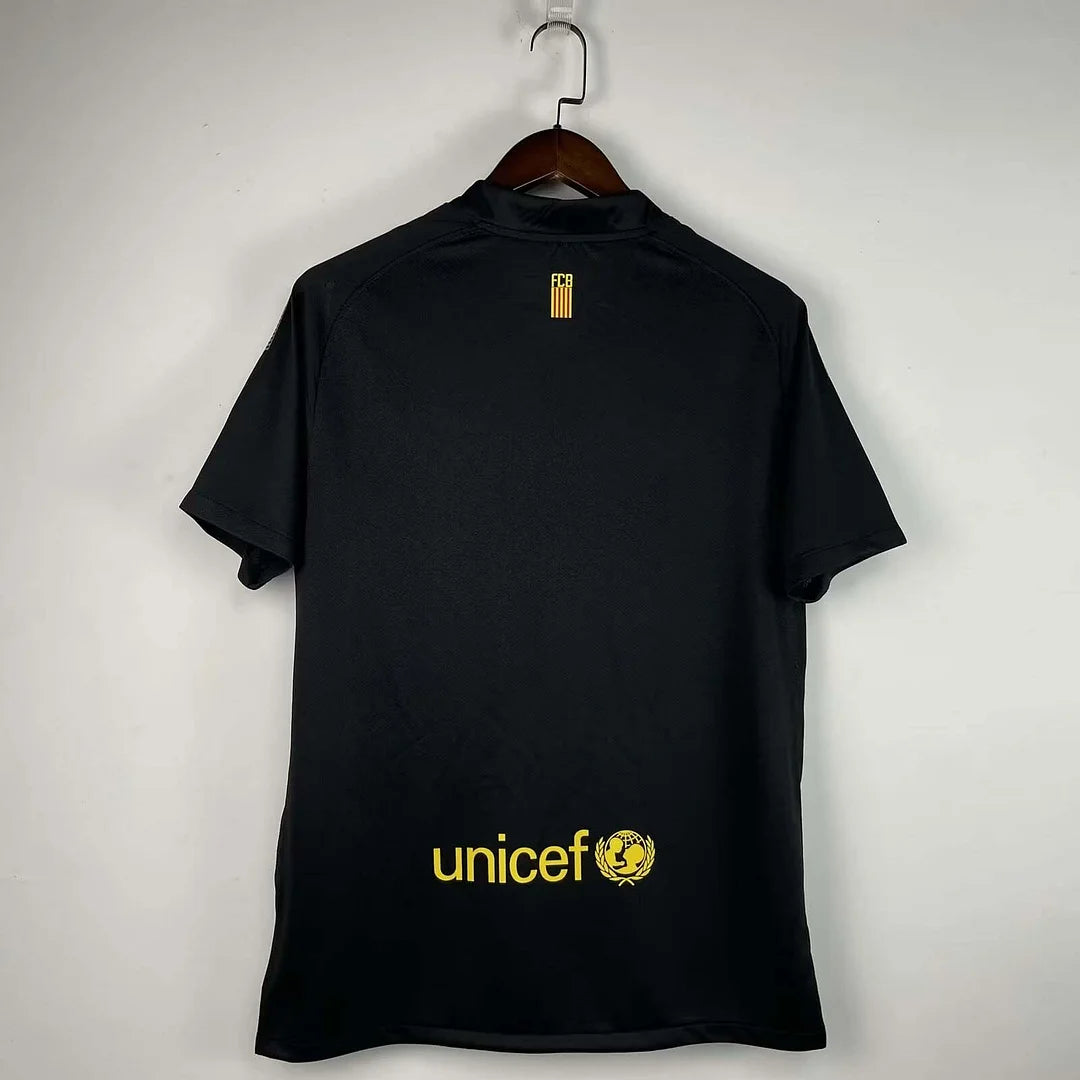 Barcelona 11/12 Retro Third Kit