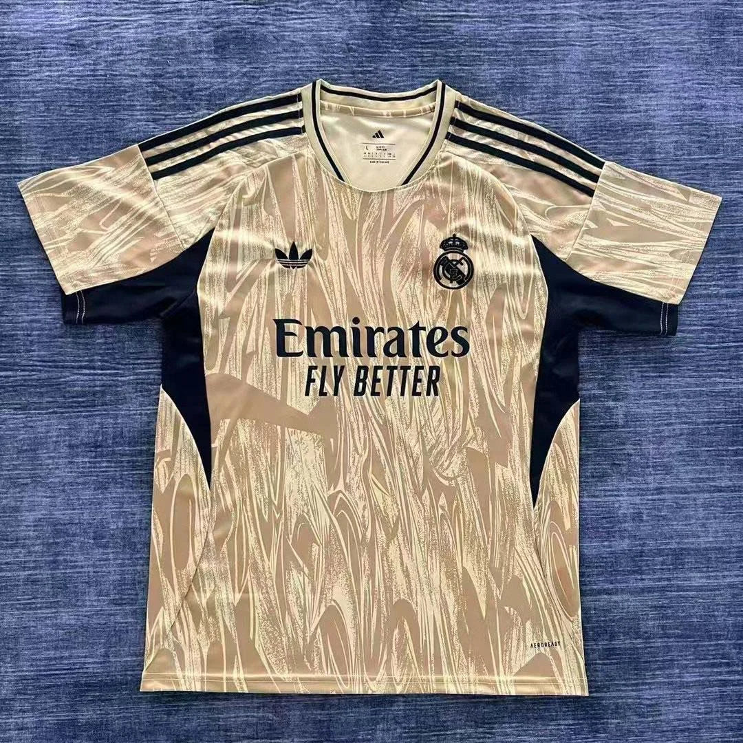 Real Madrid 2025/2026 Special Gold Edition
