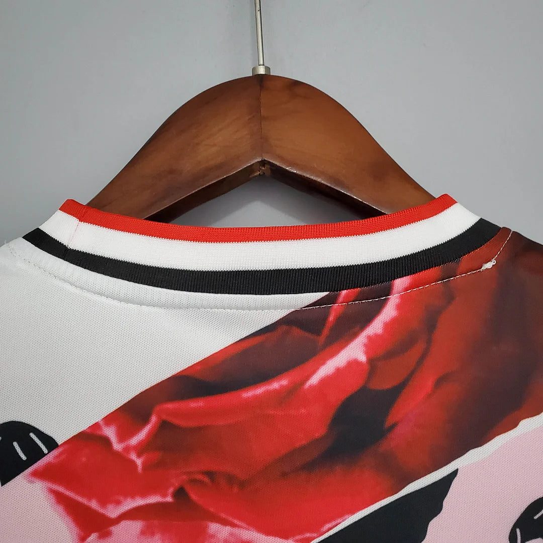 Liverpool 21/22 Skull Training Kit