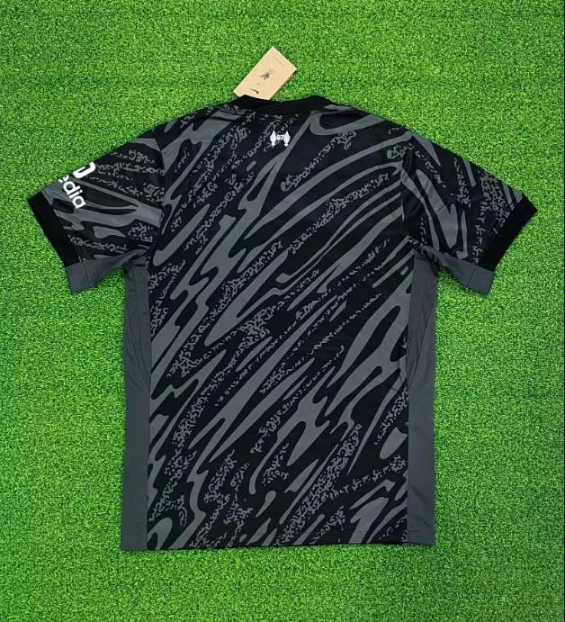 Liverpool 24/25 Goalkeeper Kit Black