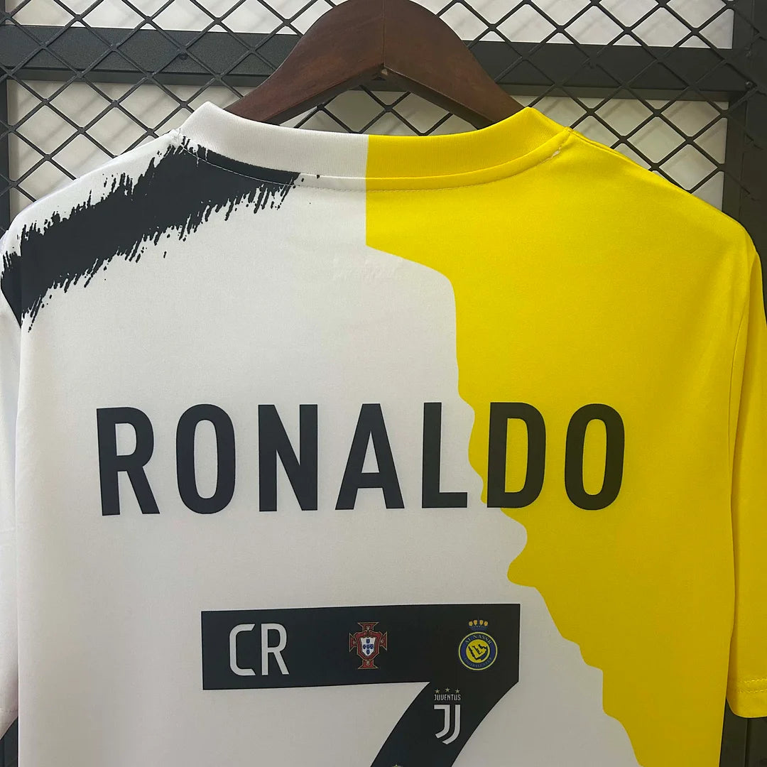 Manchester United 2025/2026 CR7 Commerative Kit