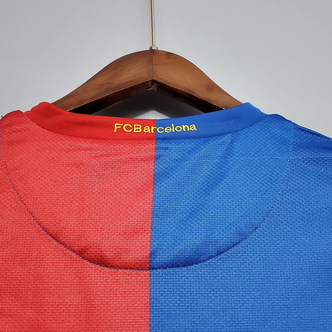 Barcelona Retro 06/07 Home Kit