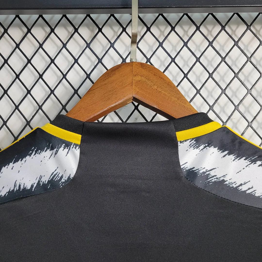 Juventus 23/24 Home Kit