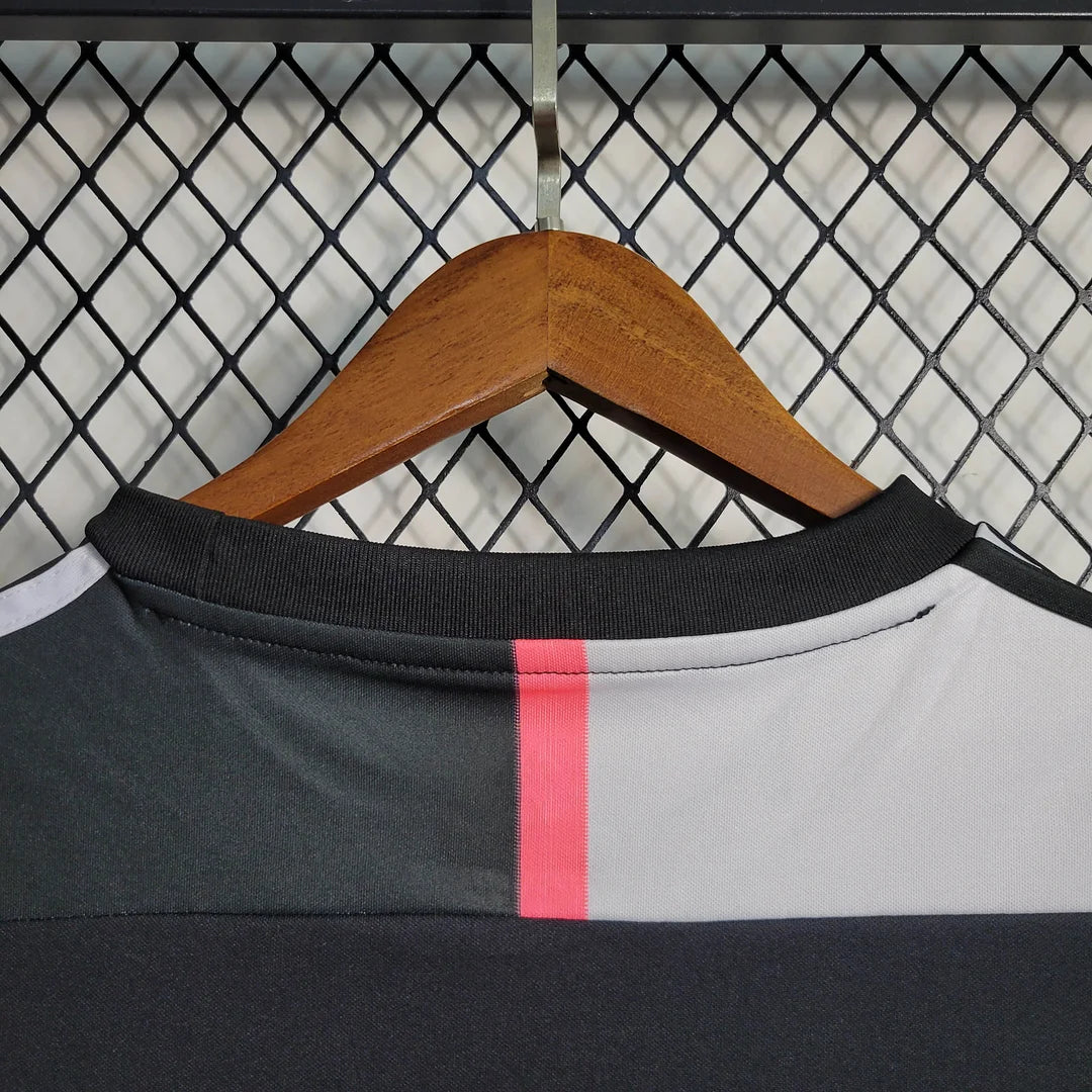 Juventus Retro 19/20 Home Kit