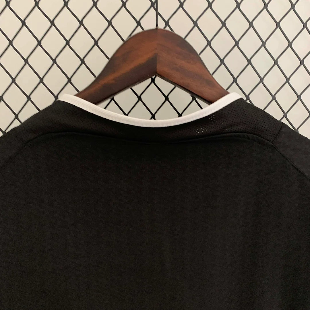 Manchester United 03/04 Retro Away Kit