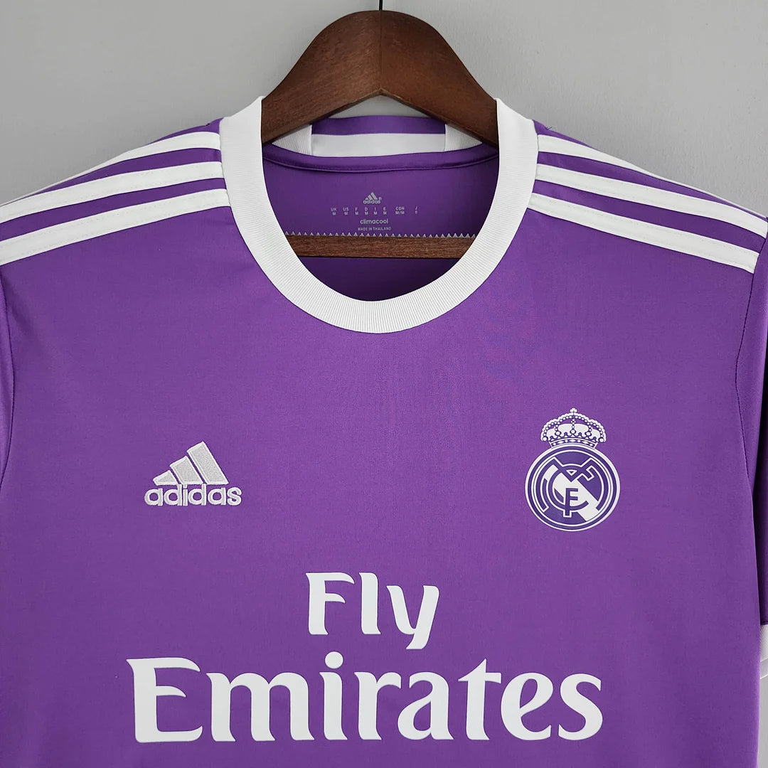 Real Madrid Retro 16/17 Away Kit
