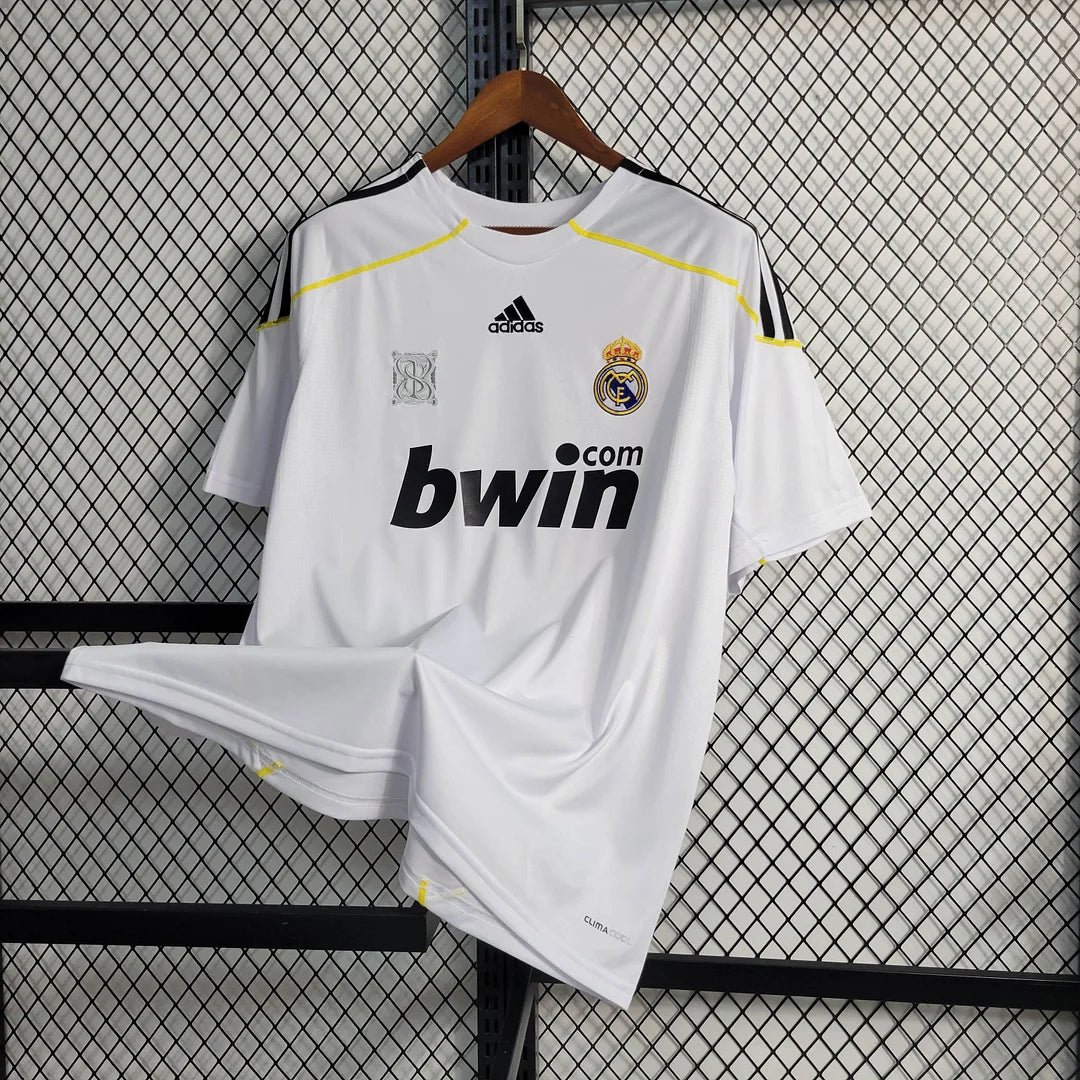 Real Madrid Retro 09/10 Home Kit