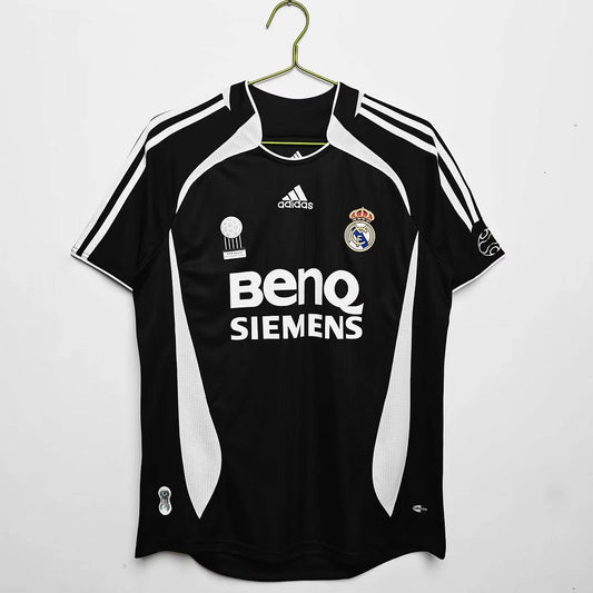 Real Madrid Retro 06/07 Away Kit