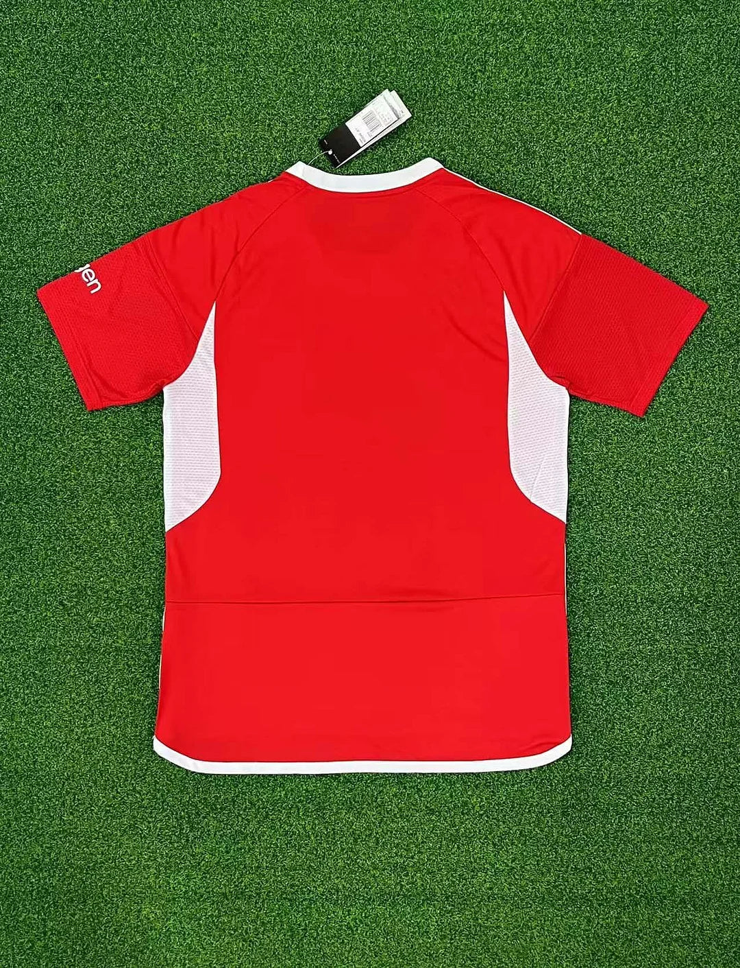 Nottingham Forest 23/24 Home Kit