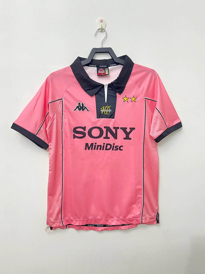 Juventus Retro 97/98 Away Kit